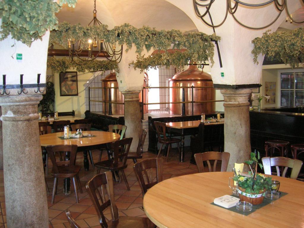Schlossbrauerei Weinberg - Erste Ooe. Gasthausbrauerei Kefermarkt Bagian luar foto